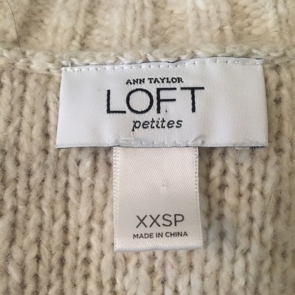 LOFT v neck short sleeve chunky knit sweater - Picture 7 of 8